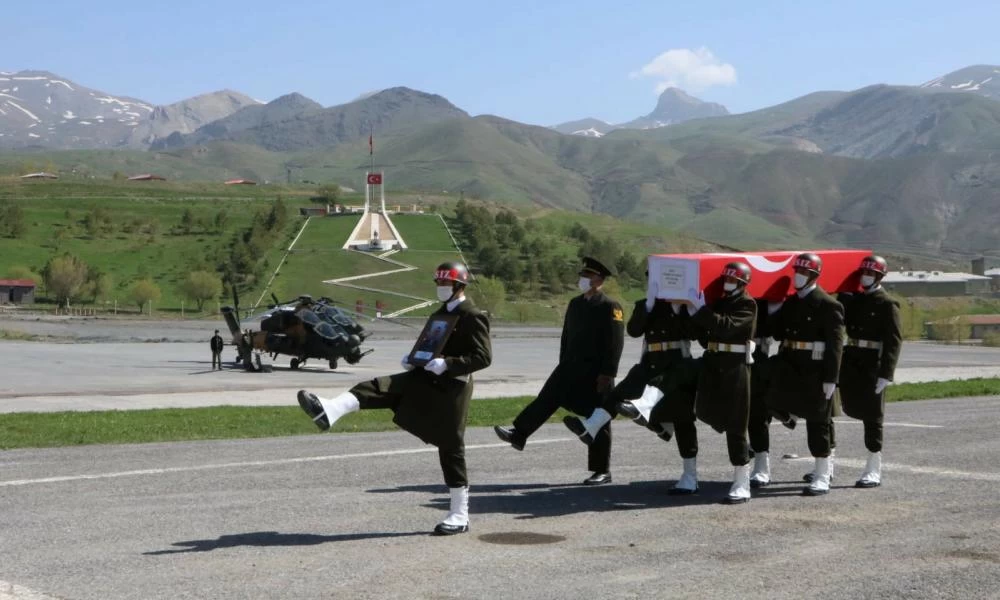 Oργή Τούρκων για Ερντογάν: ''Σκοτώνονται στρατιώτες μας''!